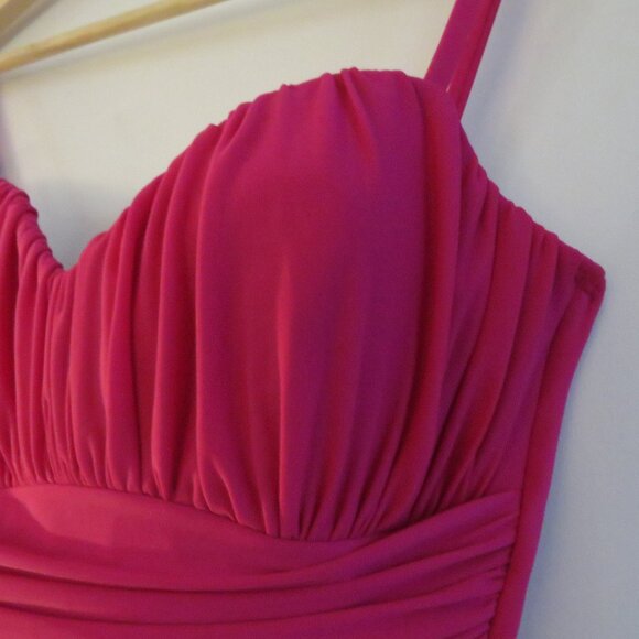 MIRACLESUIT Rialto Hot Fuchsia Pink Ruched Slimming One Piece Swimsuit - Size 16 - Picture 4 of 15